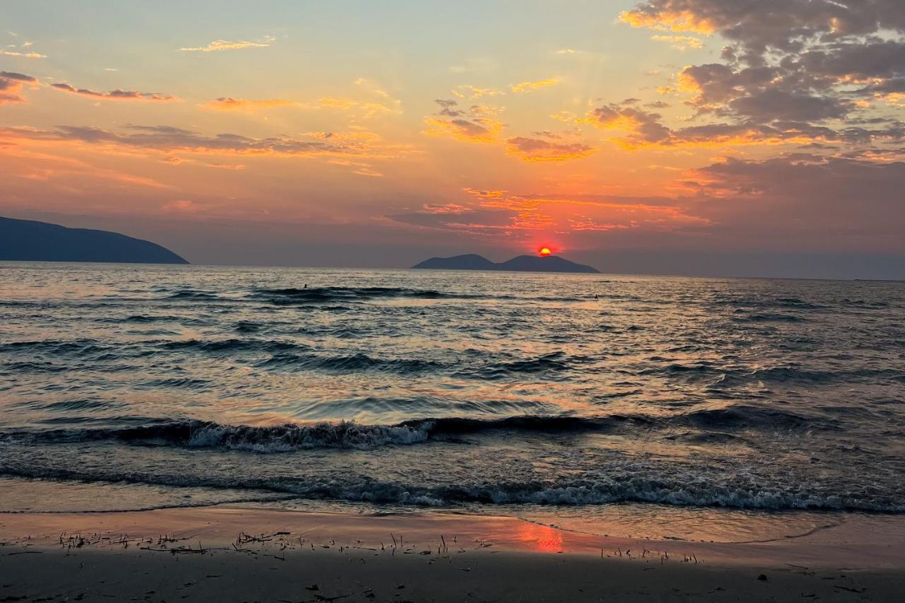 Sealavita, Modern 2 Bedroom Apartment Sea & Sunset View Vlorë 외부 사진